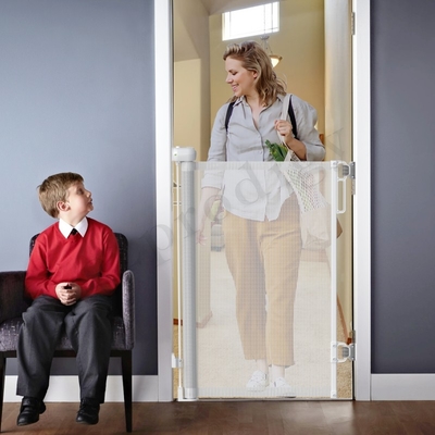 Puerta retráctil para bebés de 3 metros de ancho y alto para nuestra puerta e interior