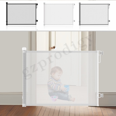 Puerta extra ancha negra retráctil para bebés Puerta de seguridad fácil de rodar para niños