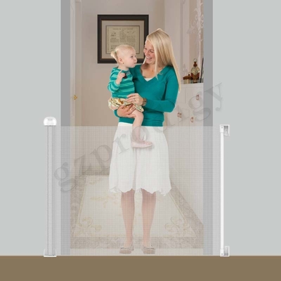 Protección retractable plegable portátil de la escalera de la seguridad de las puertas para los bebés y los animales domésticos