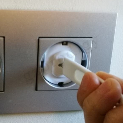 Cubierta eléctrica estándar del enchufe del mercado de la seguridad del niño de la UE de 2 Pin Palstic para la protección