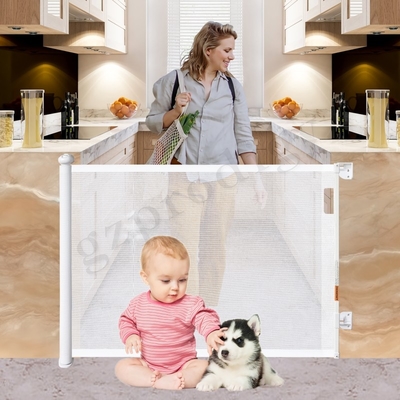 La puerta retractable del perro de la puerta plegable de la seguridad de los niños de la prueba del bebé para la entrada 84 avanza lentamente a Mesh Gate retractable